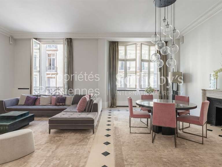 Appartement Paris 8e - 2 chambres - 134m²