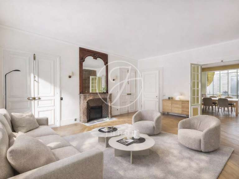 Appartement Paris 8e - 5 chambres - 168m²