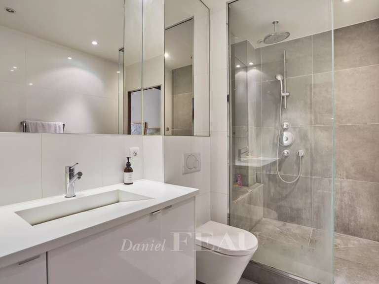 Appartement Paris 8e - 4 chambres - 201m²