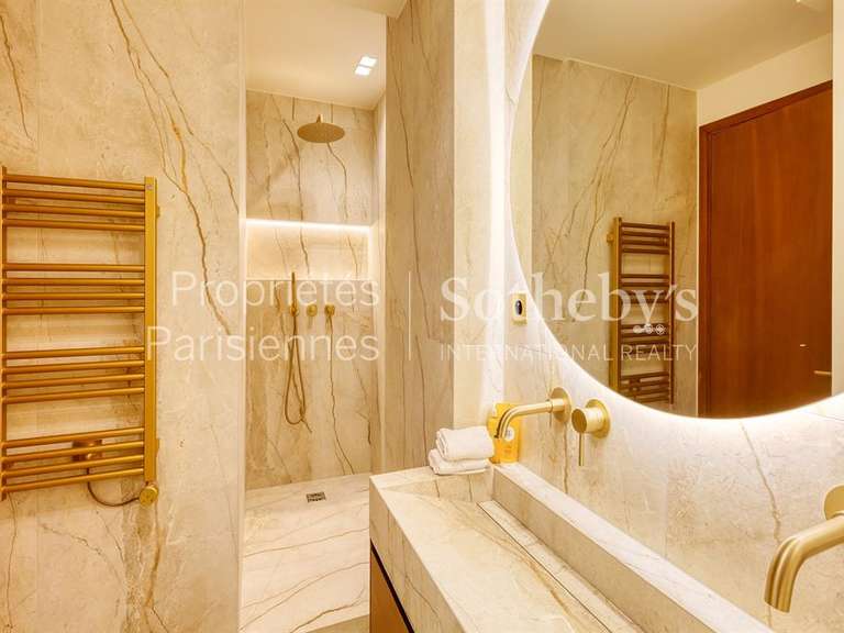 Appartement Paris 8e - 2 chambres - 90m²