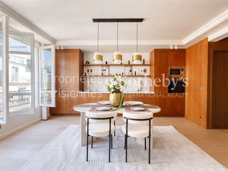 Appartement Paris 8e - 2 chambres - 90m²