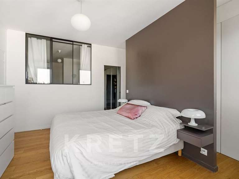 Appartement Paris 8e - 2 chambres - 75m²