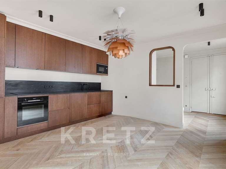 Apartment Paris 8e - 3 bedrooms - 114m²
