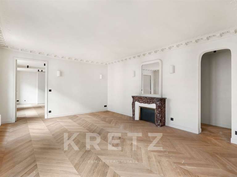 Apartment Paris 8e - 3 bedrooms - 114m²