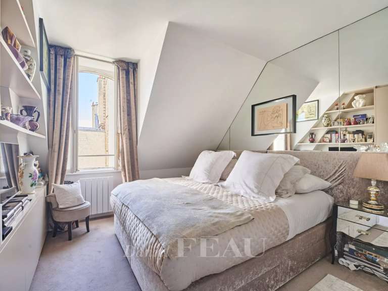 Appartement Paris 8e - 2 chambres - 96m²