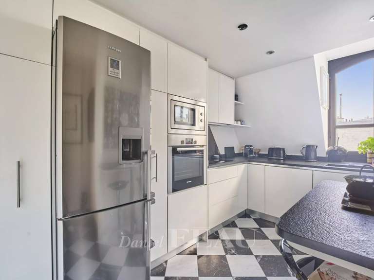 Appartement Paris 8e - 2 chambres - 96m²