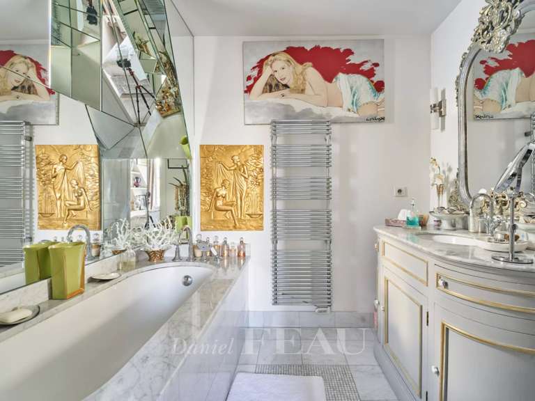 Appartement Paris 8e - 2 chambres - 96m²