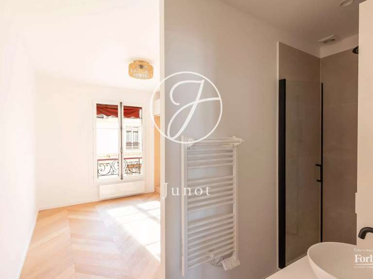 Appartement Paris 8e - 3 chambres - 116m²