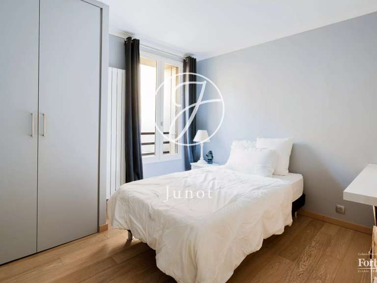 Appartement Paris 8e - 5 chambres - 157m²