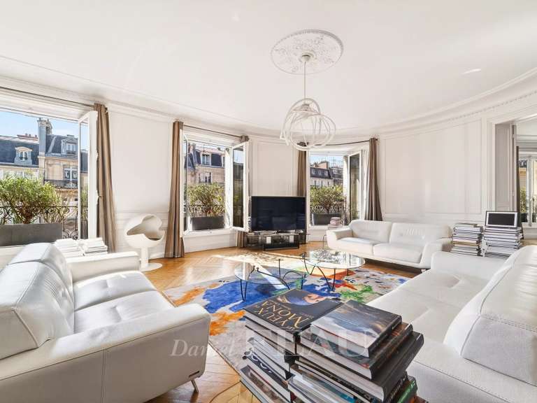 Appartement Paris 8e - 4 chambres - 270m²