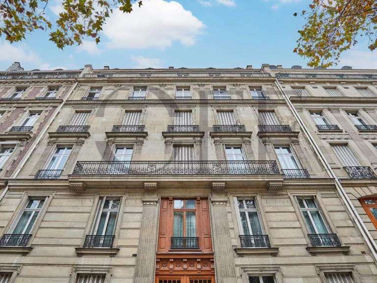 Appartement Paris 8e - 3 chambres