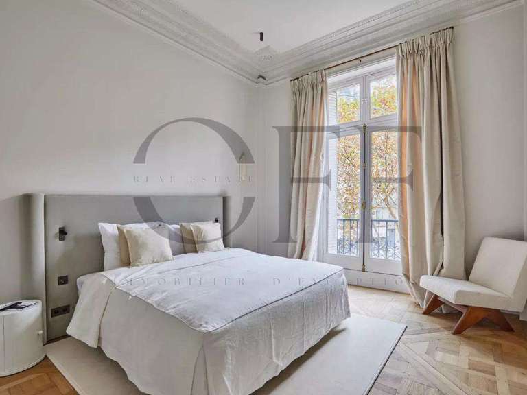 Appartement Paris 8e - 3 chambres