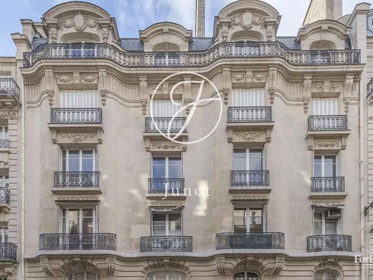 Apartment Paris 8e
