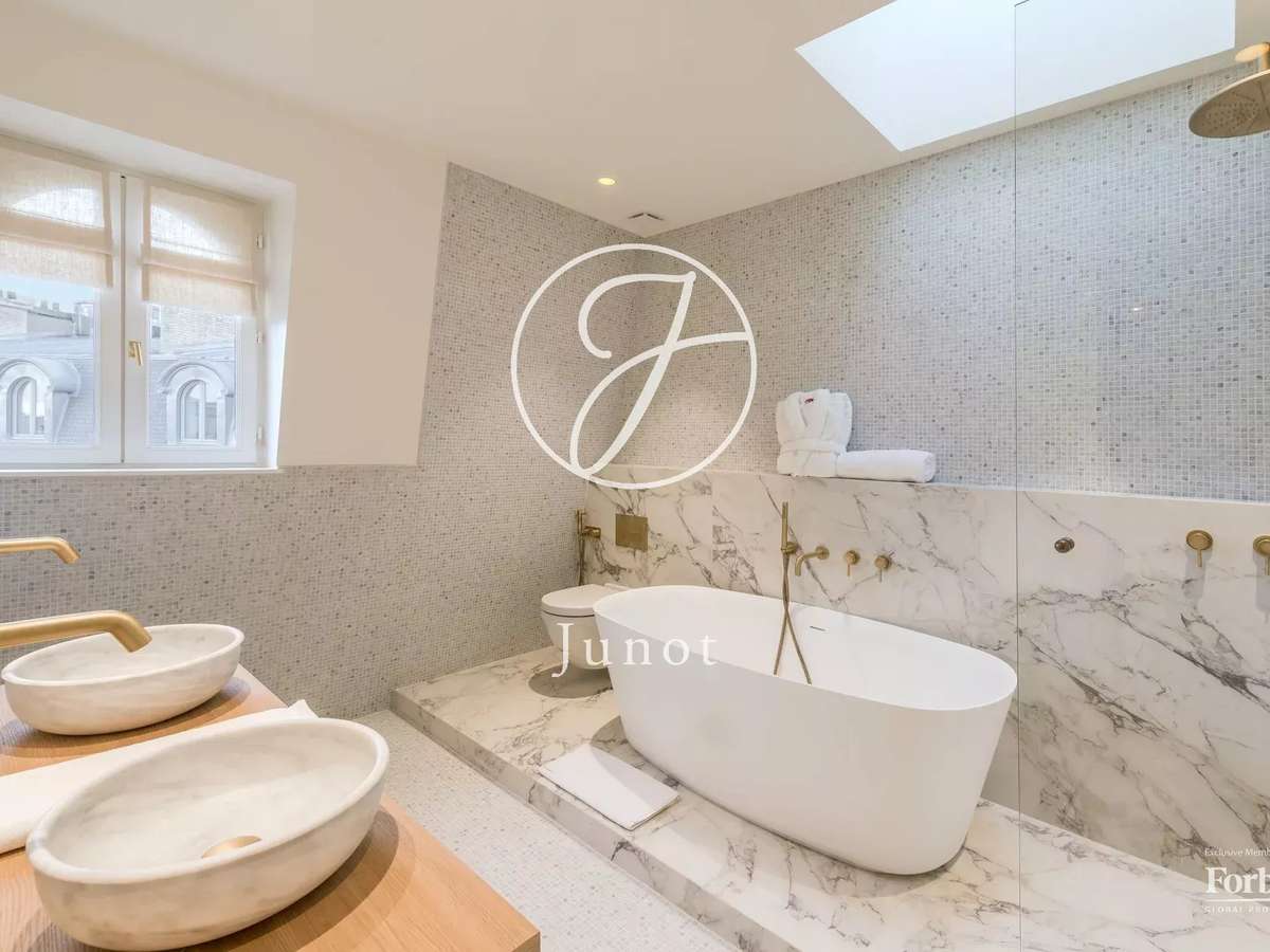 Apartment Paris 8e