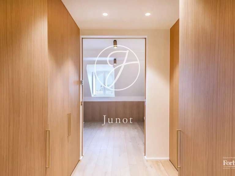 Appartement Paris 8e - 5 chambres - 247m²