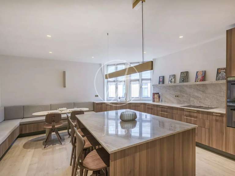 Apartment Paris 8e - 5 bedrooms - 247m²