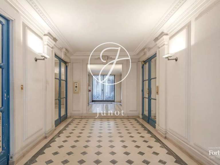 Appartement Paris 8e - 5 chambres - 247m²