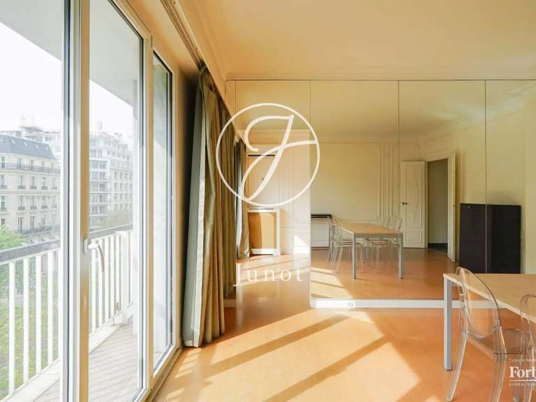 Appartement Paris 8e - 1 chambre - 63m²