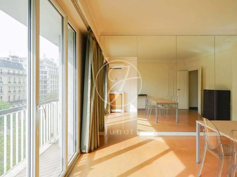 Apartment Paris 8e - 1 bedroom - 63m²