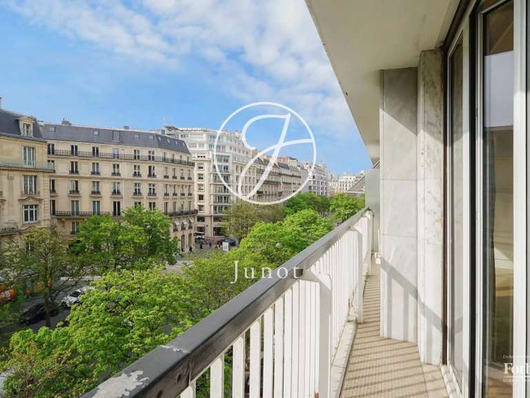 Appartement Paris 8e - 1 chambre - 63m²