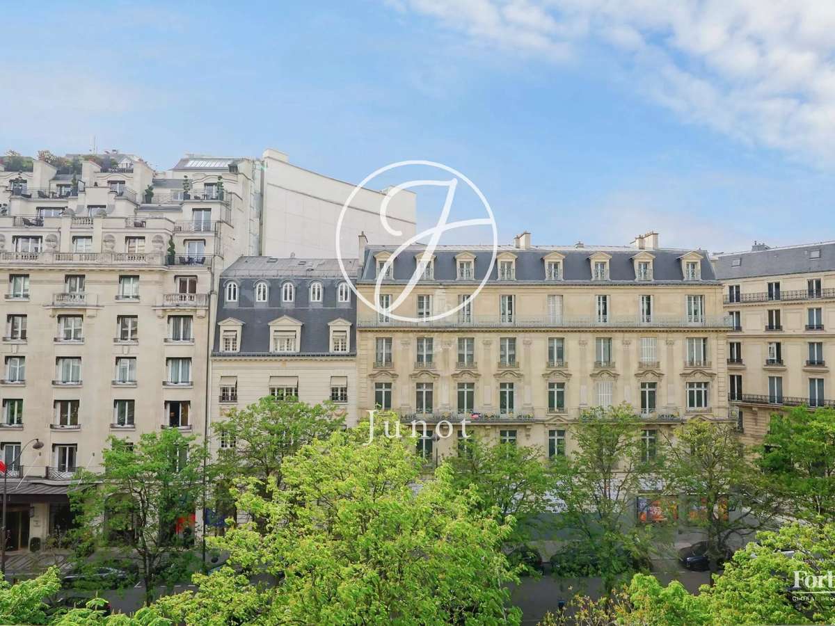 Apartment Paris 8e