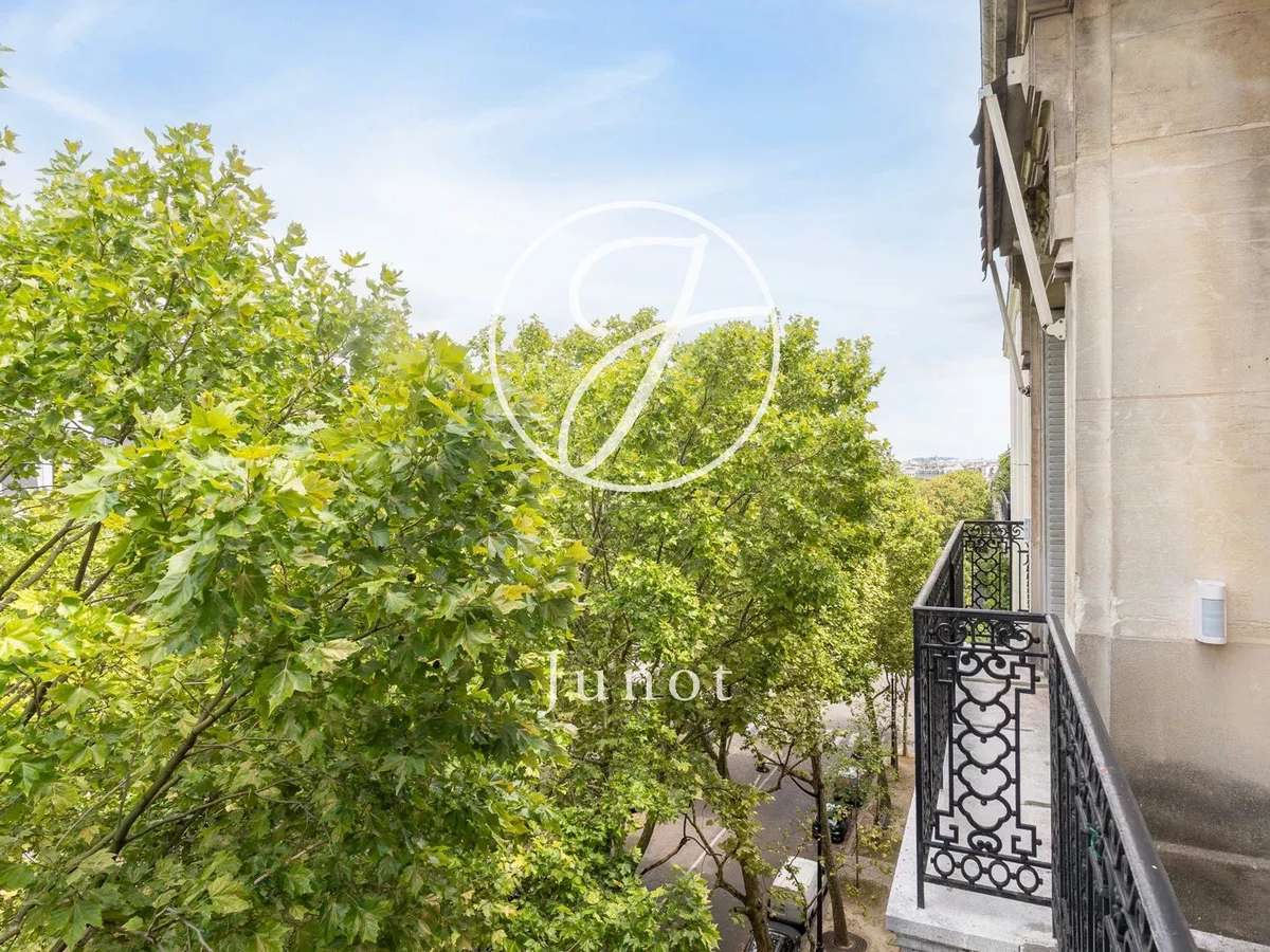 Apartment Paris 8e