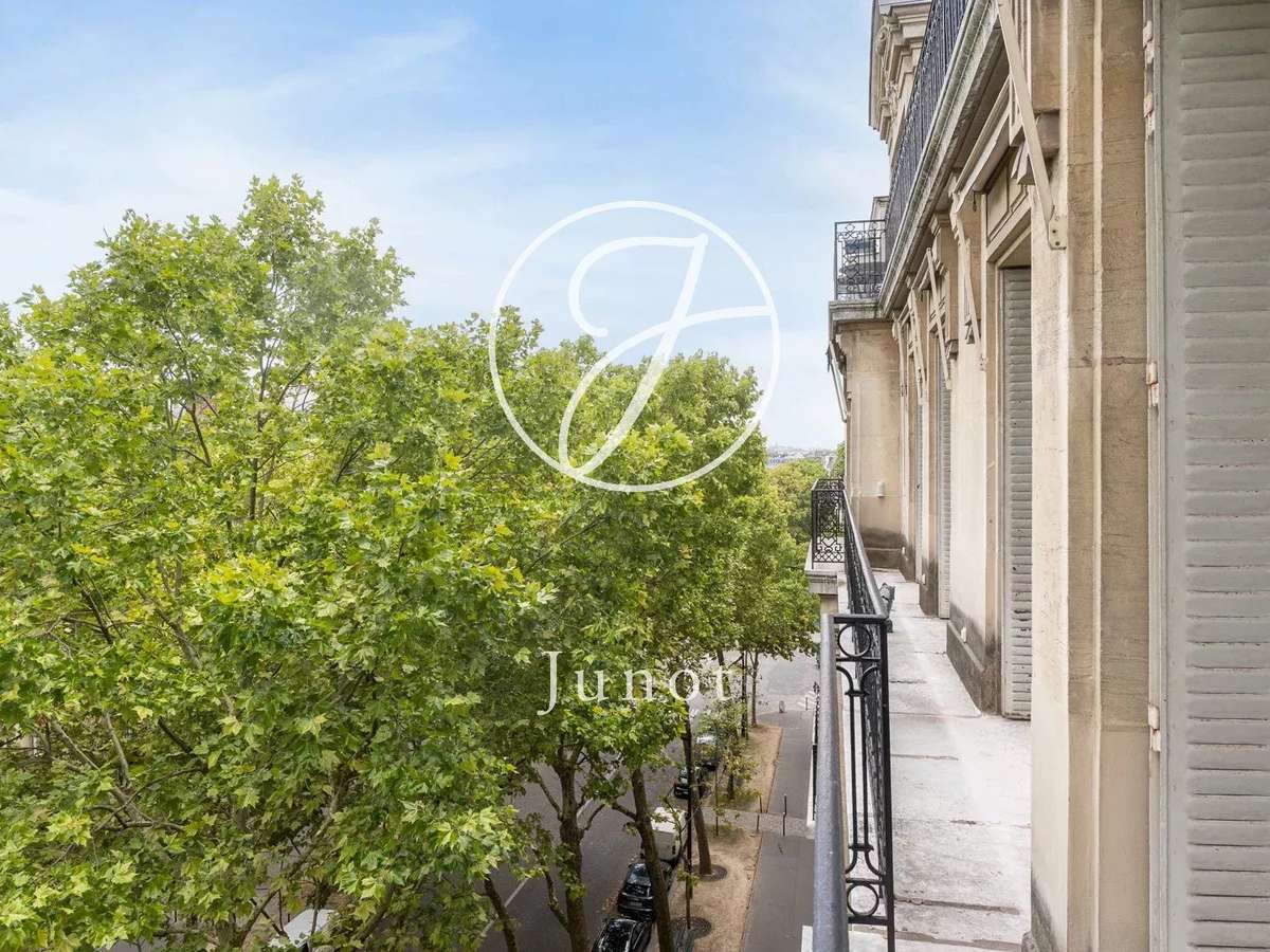 Apartment Paris 8e