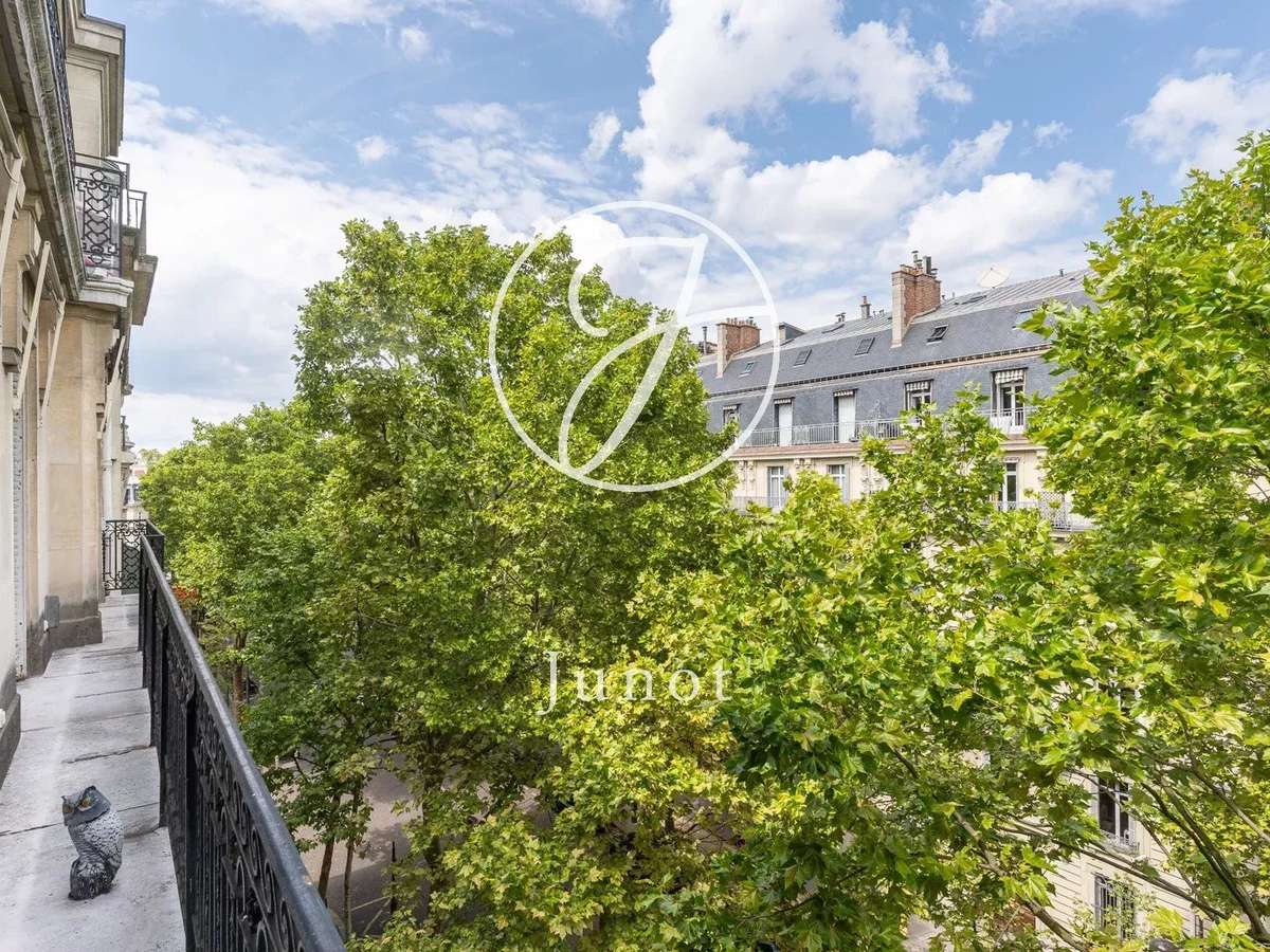 Apartment Paris 8e