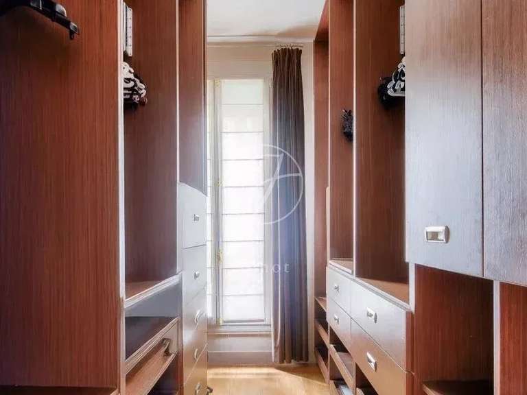 Apartment Paris 8e - 2 bedrooms - 107m²