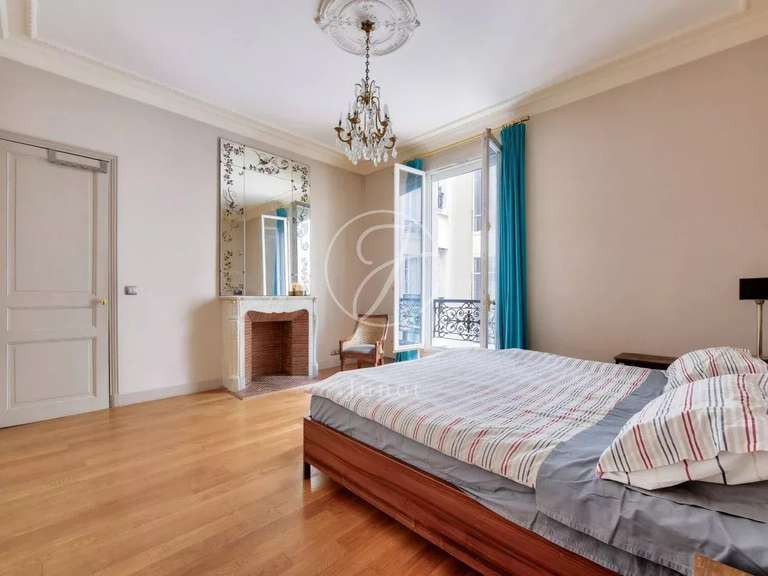 Apartment Paris 8e - 2 bedrooms - 107m²