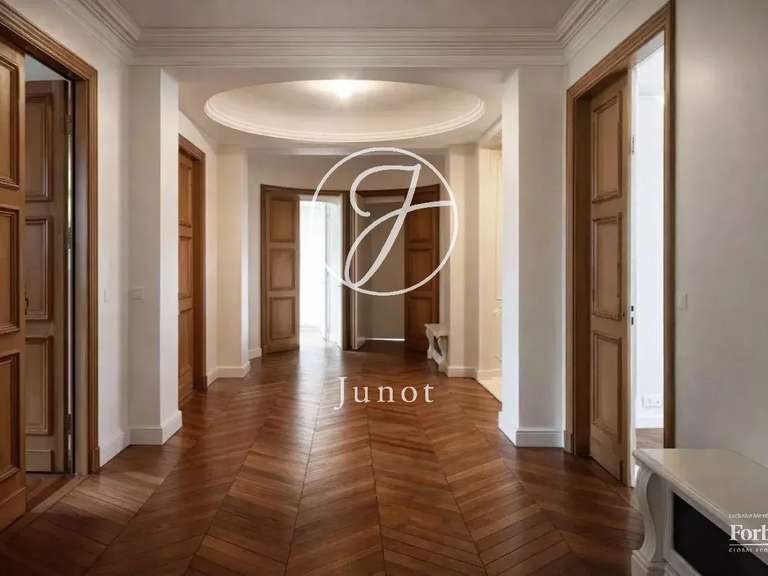 Appartement Paris 8e - 4 chambres - 249m²