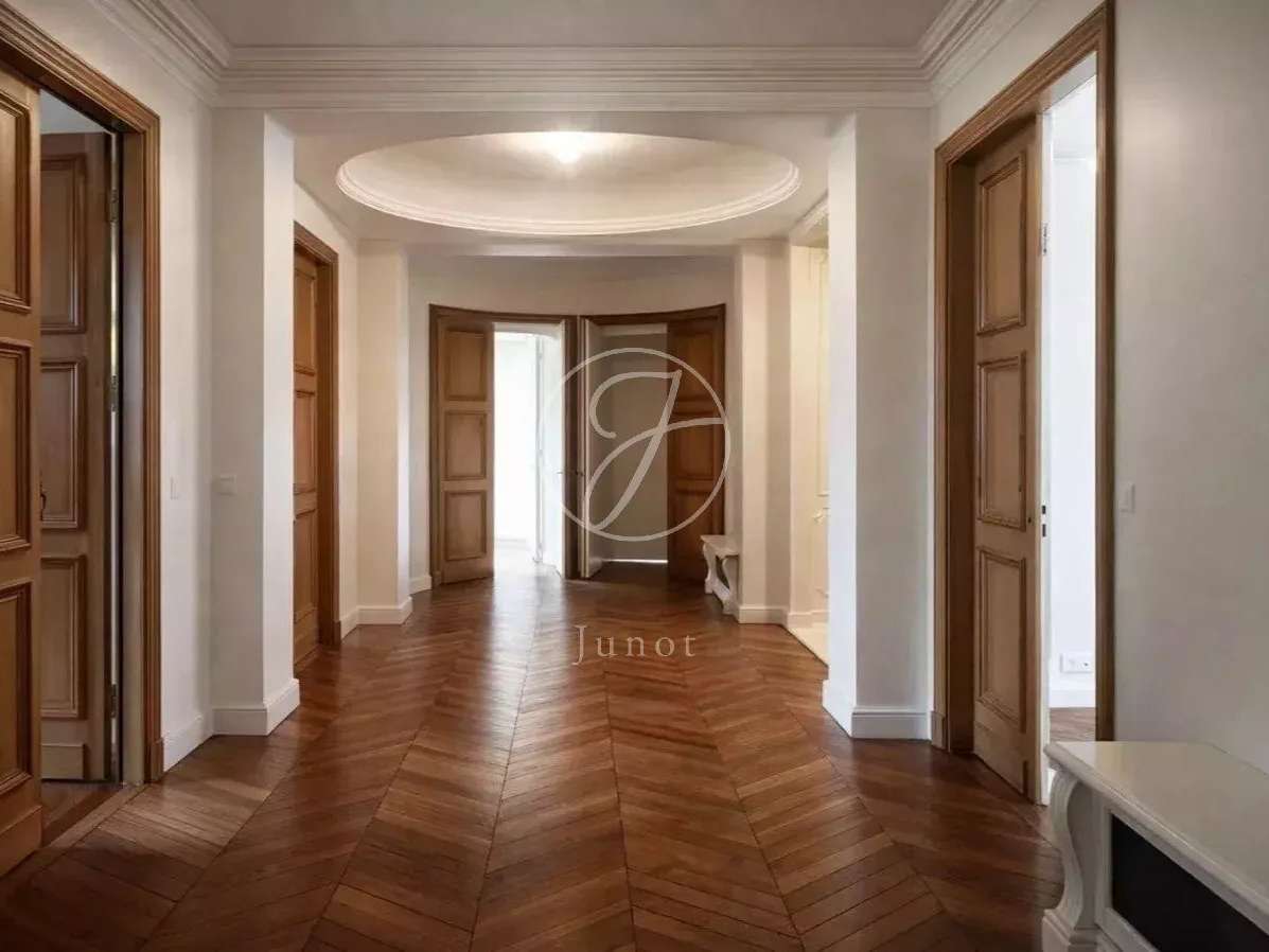 Appartement Paris 8e