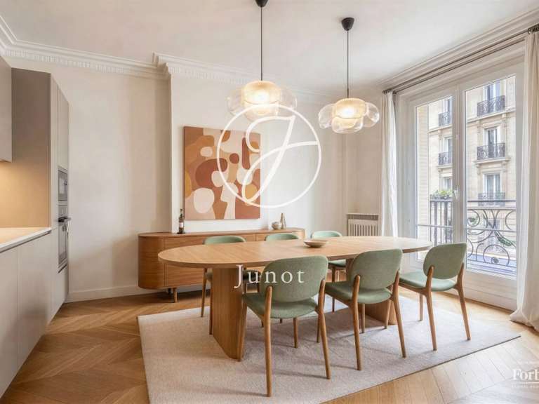 Appartement Paris 8e - 3 chambres - 157m²