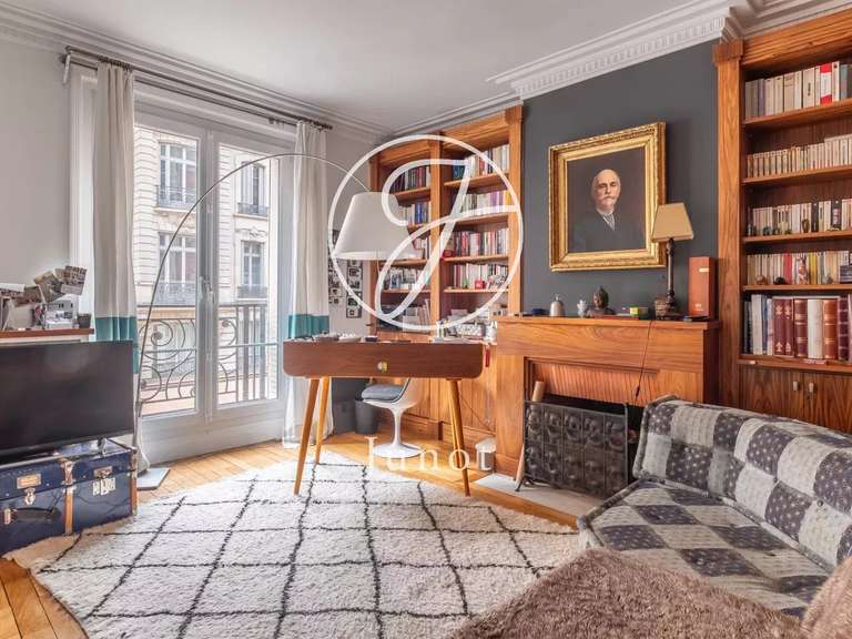 Appartement Paris 8e - 3 chambres - 157m²