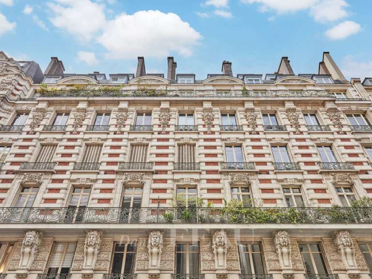 Appartement Paris 8e - 3 chambres - 134m²