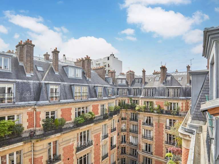 Appartement Paris 8e - 3 chambres - 134m²