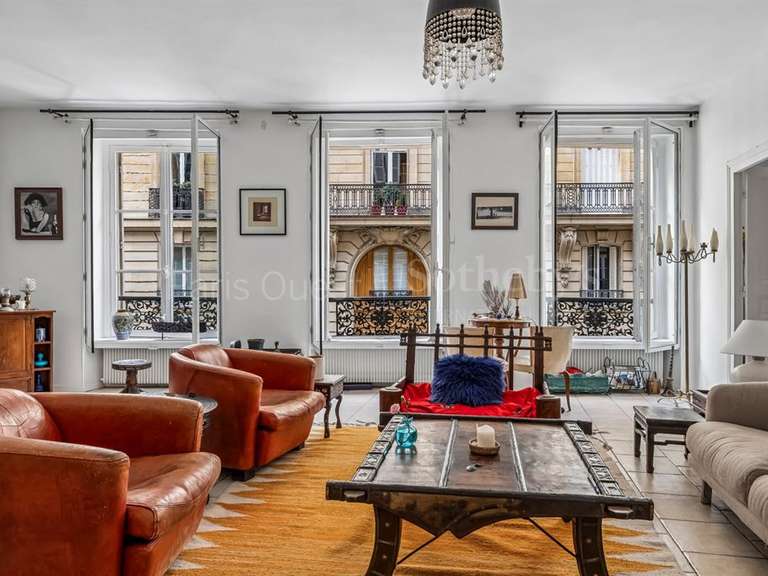 Appartement Paris 8e - 3 chambres - 112m²