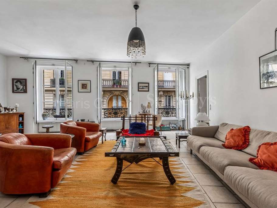 Apartment Paris 8e