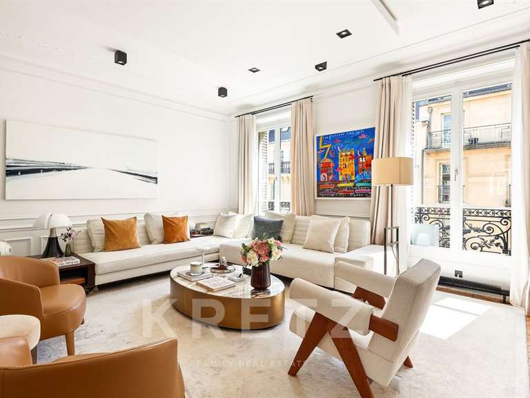 Appartement Paris 8e - 4 chambres - 152m²