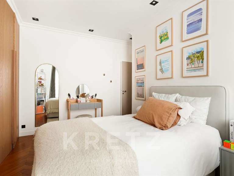 Apartment Paris 8e - 4 bedrooms - 152m²
