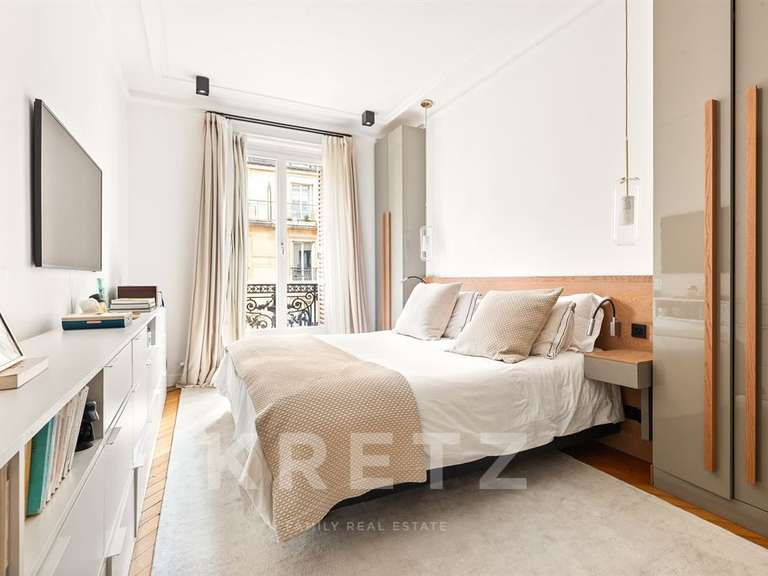 Appartement Paris 8e - 4 chambres - 152m²