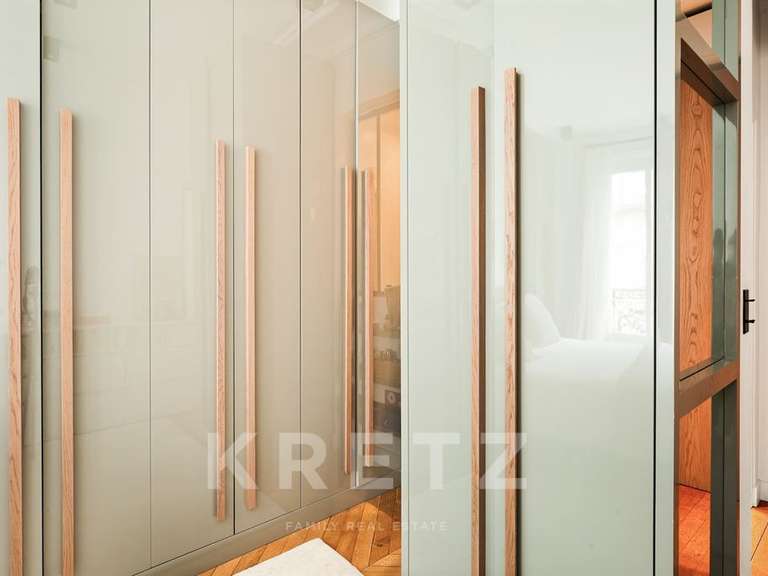 Appartement Paris 8e - 4 chambres - 152m²