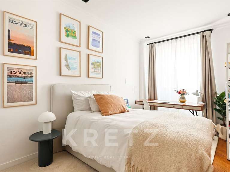 Appartement Paris 8e - 4 chambres - 152m²