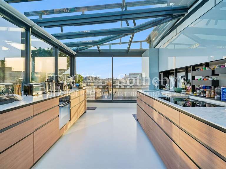 Appartement Paris 8e - 3 chambres - 252m²