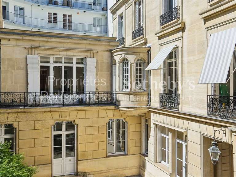 Appartement Paris 8e - 5 chambres - 359m²