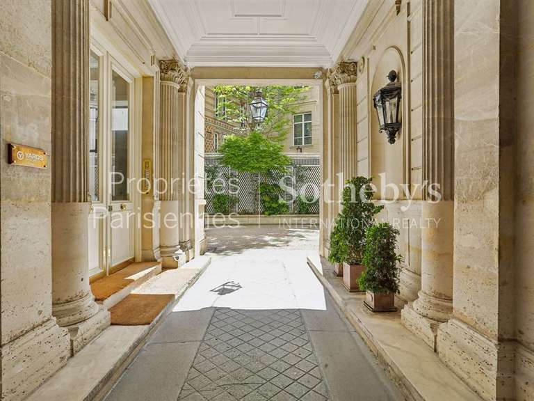 Appartement Paris 8e - 5 chambres - 359m²