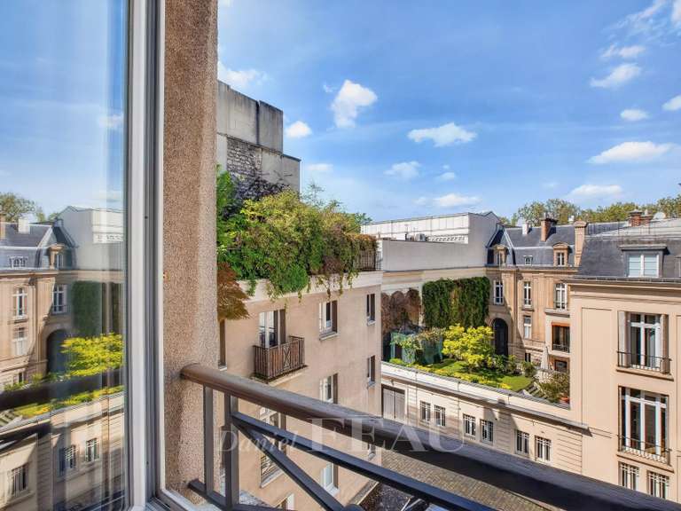 Appartement Paris 8e - 4 chambres - 190m²