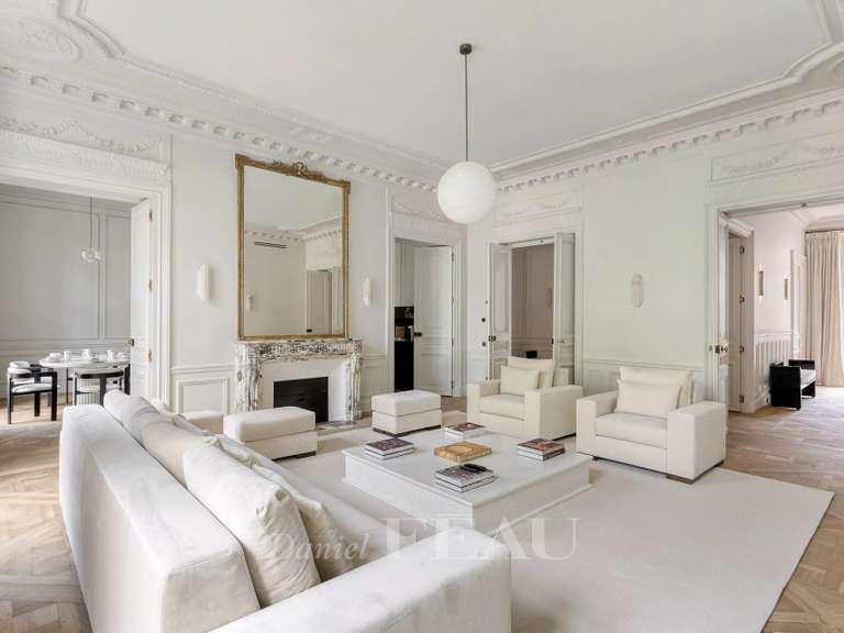 Appartement Paris 8e - 3 chambres - 215m²