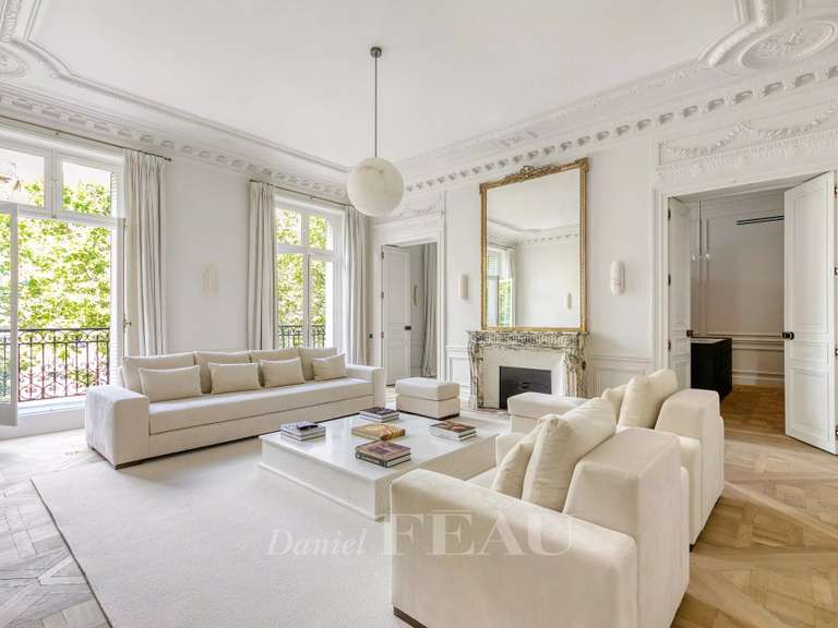 Appartement Paris 8e - 3 chambres - 215m²