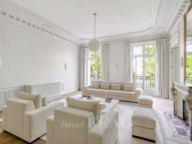 Appartement Paris 8e - 3 chambres - 215m²